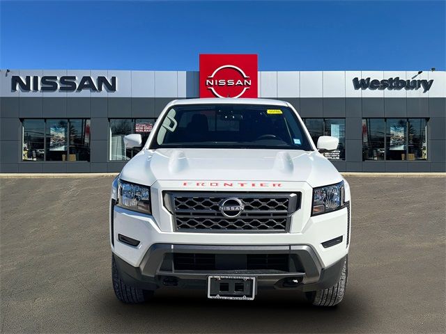 2022 Nissan Frontier SV