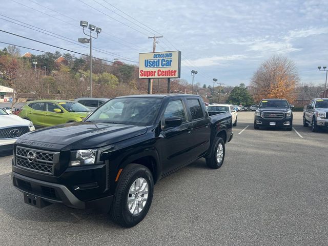 2022 Nissan Frontier SV