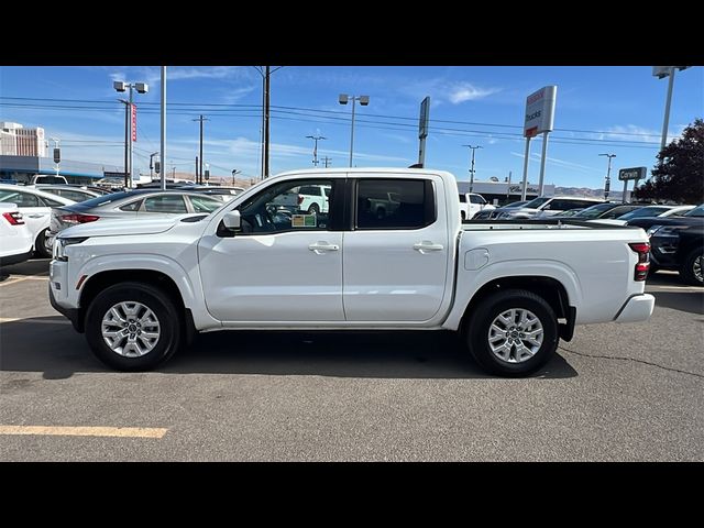 2022 Nissan Frontier SV