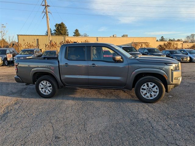 2022 Nissan Frontier SV