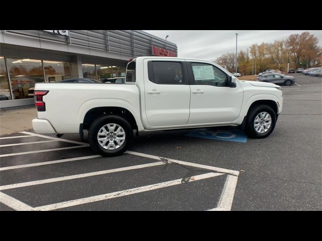 2022 Nissan Frontier SV