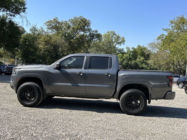 2022 Nissan Frontier SV