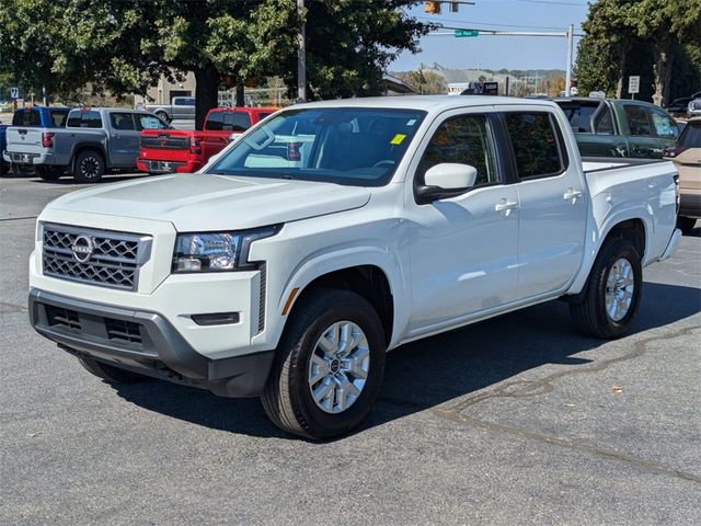 2022 Nissan Frontier SV