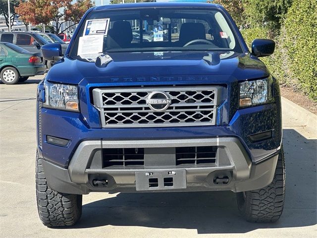 2022 Nissan Frontier SV