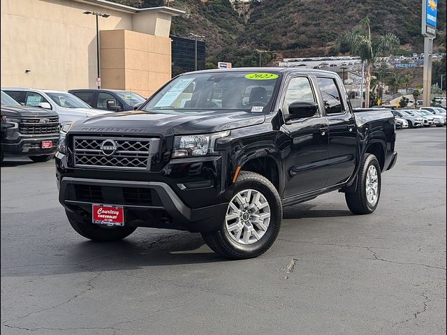 2022 Nissan Frontier SV