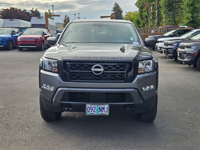 2022 Nissan Frontier SV