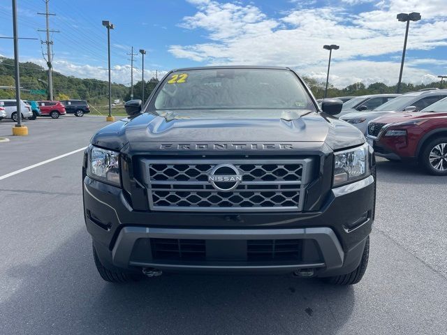 2022 Nissan Frontier SV