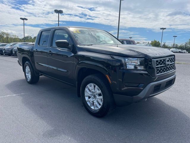 2022 Nissan Frontier SV