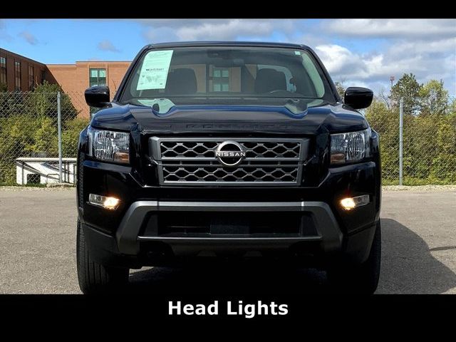 2022 Nissan Frontier SV