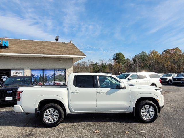 2022 Nissan Frontier SV