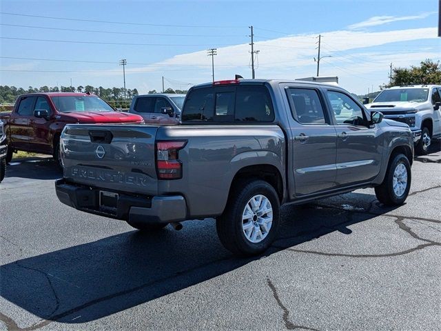 2022 Nissan Frontier SV