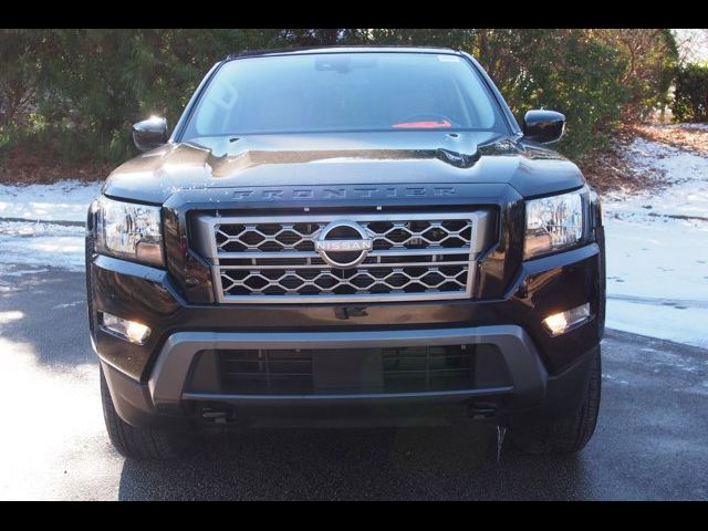 2022 Nissan Frontier SV