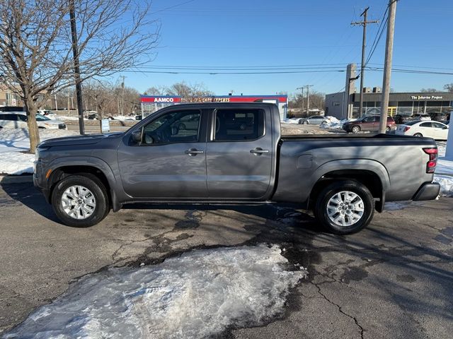 2022 Nissan Frontier SV