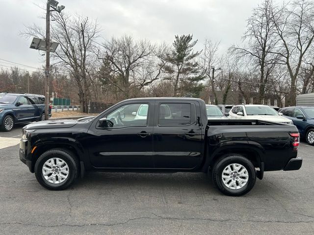 2022 Nissan Frontier SV