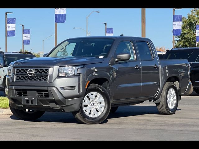 2022 Nissan Frontier SV