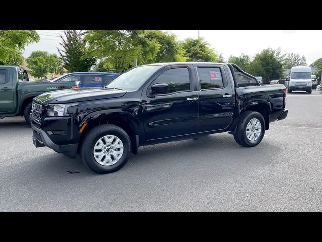 2022 Nissan Frontier SV