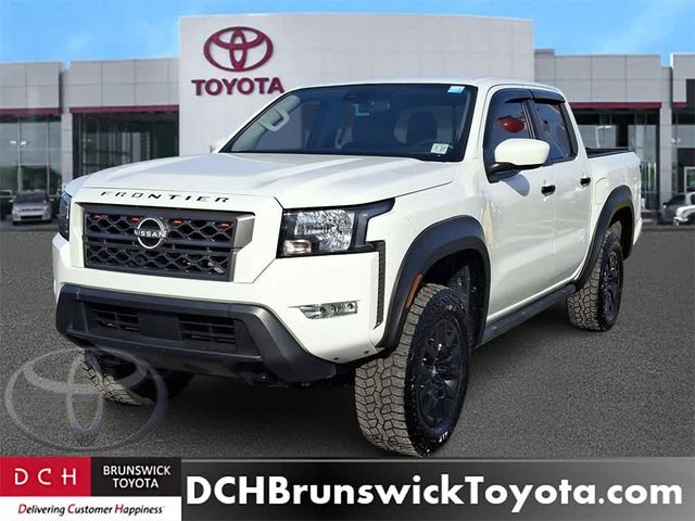 2022 Nissan Frontier SV