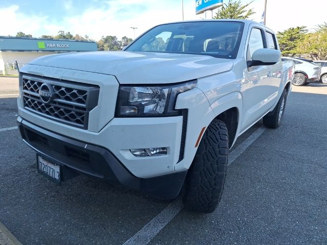 2022 Nissan Frontier SV