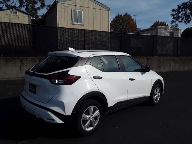 2022 Nissan Kicks S