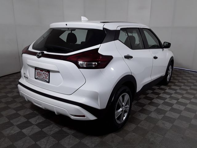 2022 Nissan Kicks S