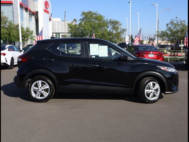 2022 Nissan Kicks S