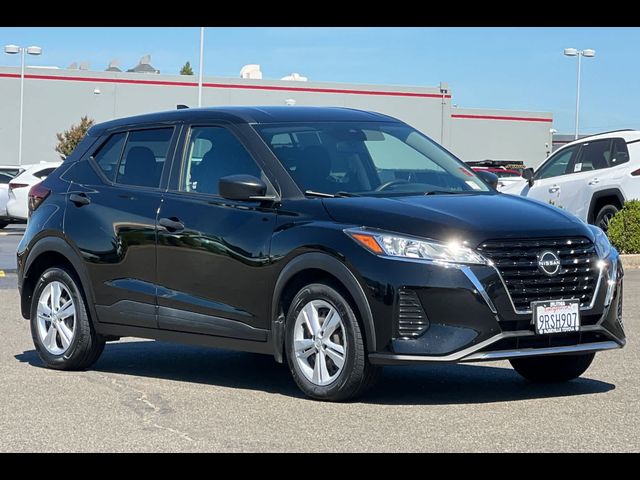 2022 Nissan Kicks S