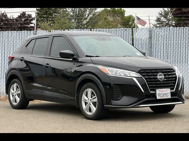 2022 Nissan Kicks S