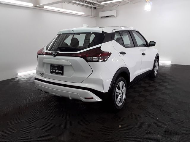 2022 Nissan Kicks S