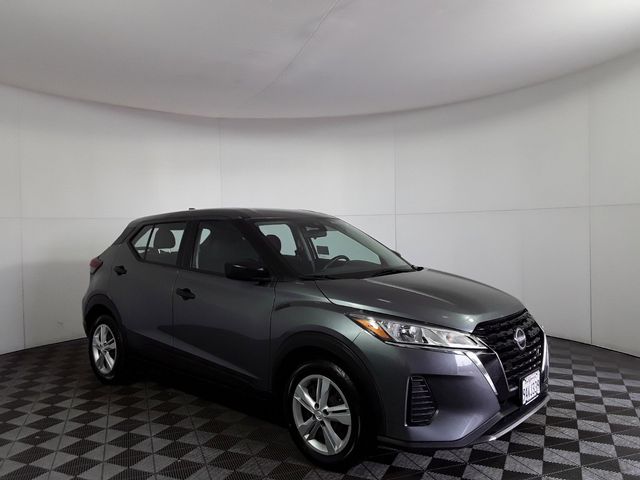 2022 Nissan Kicks S