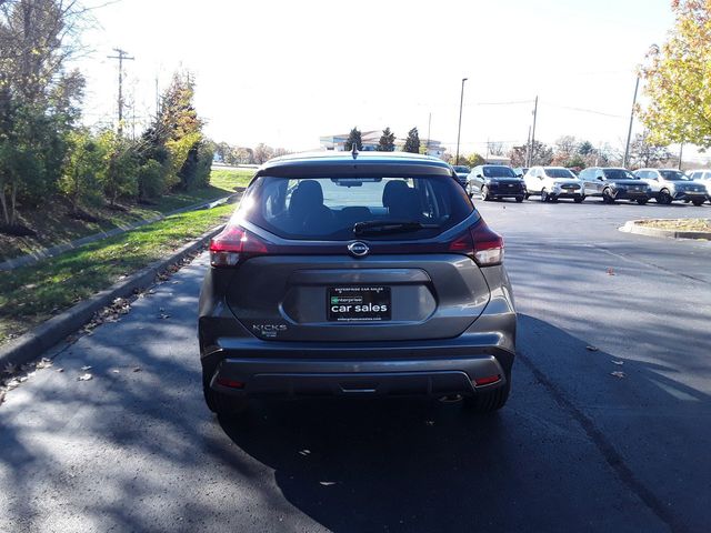 2022 Nissan Kicks S