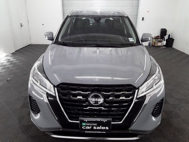 2022 Nissan Kicks SV