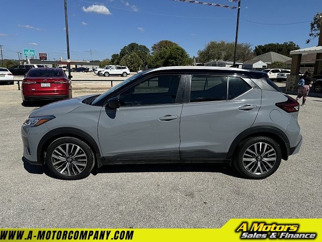 2022 Nissan Kicks SV