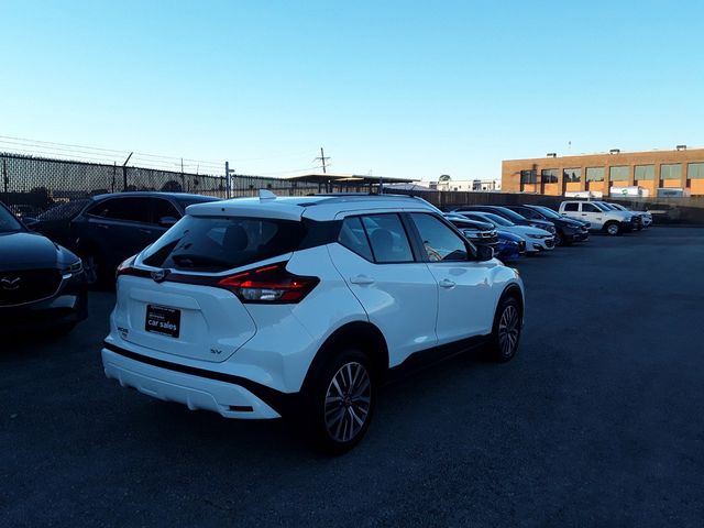 2022 Nissan Kicks SV