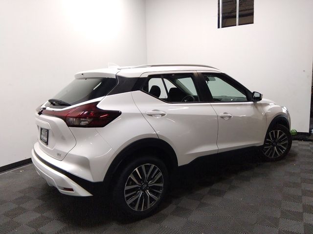 2022 Nissan Kicks SV