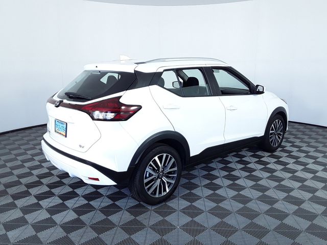 2022 Nissan Kicks SV