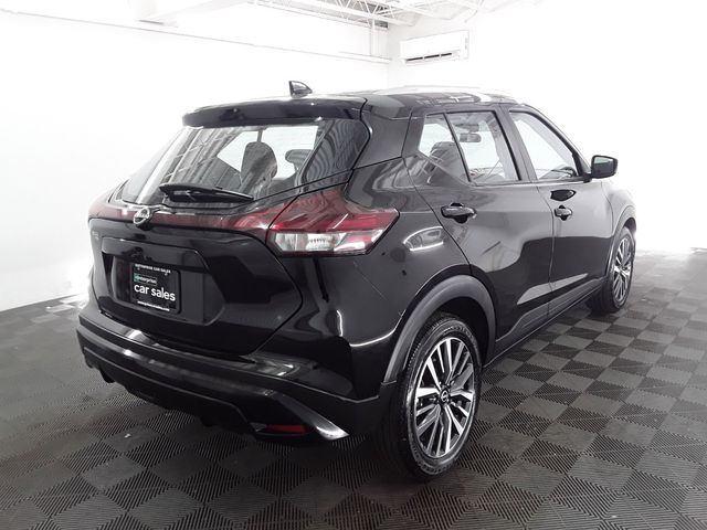 2022 Nissan Kicks SV