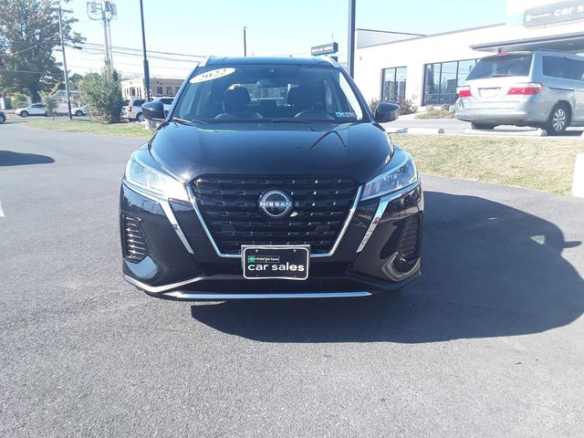 2022 Nissan Kicks SV