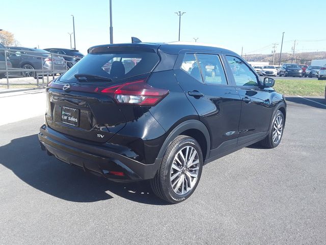 2022 Nissan Kicks SV