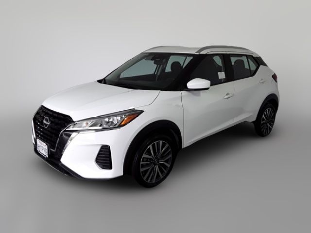 2022 Nissan Kicks SV