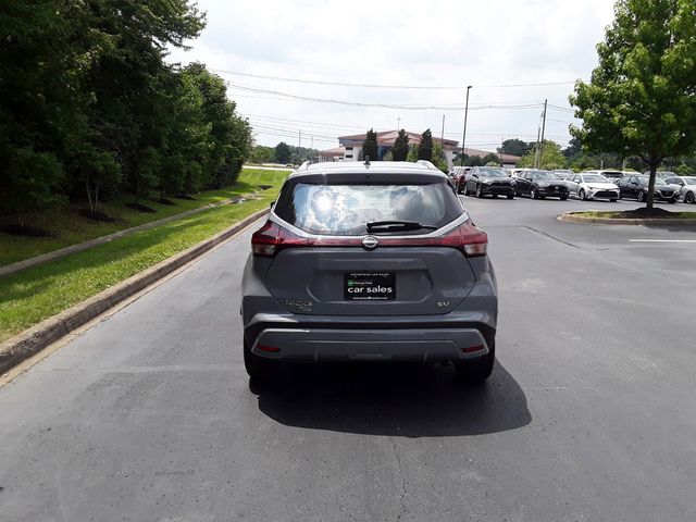 2022 Nissan Kicks SV