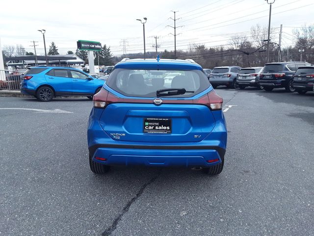 2022 Nissan Kicks SV