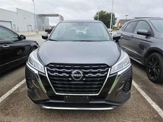 2022 Nissan Kicks S