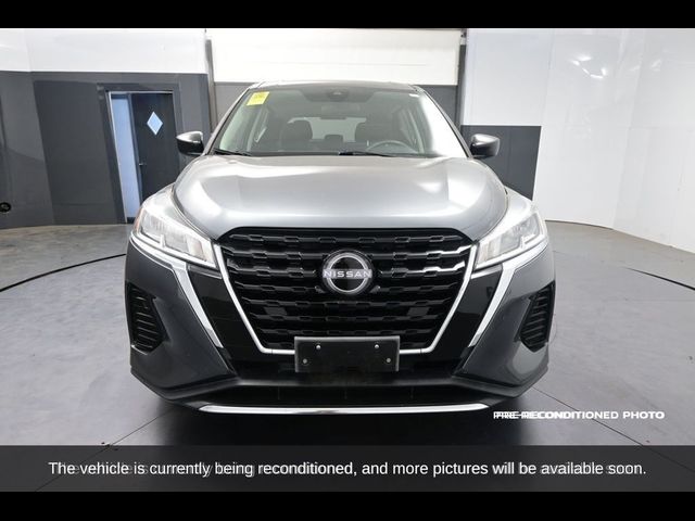 2022 Nissan Kicks S