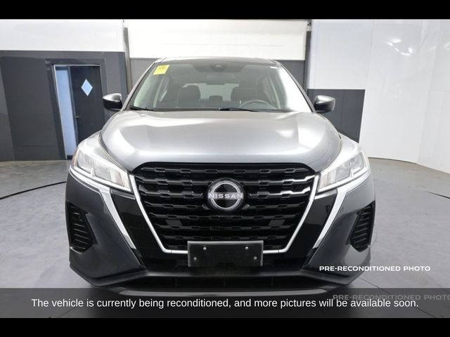 2022 Nissan Kicks S