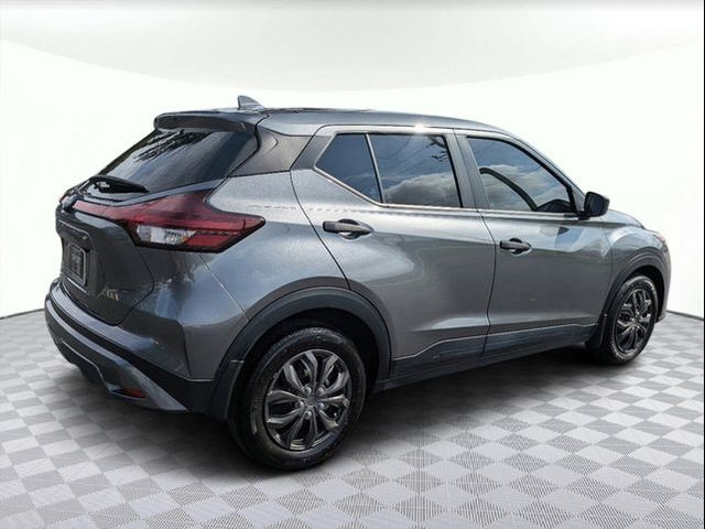 2022 Nissan Kicks S