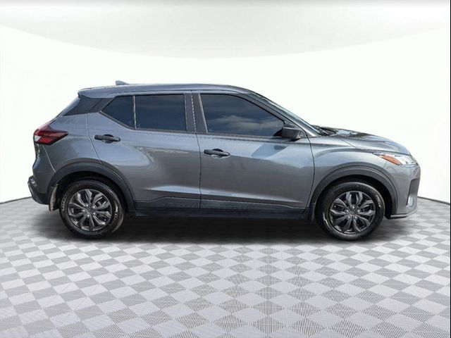 2022 Nissan Kicks S