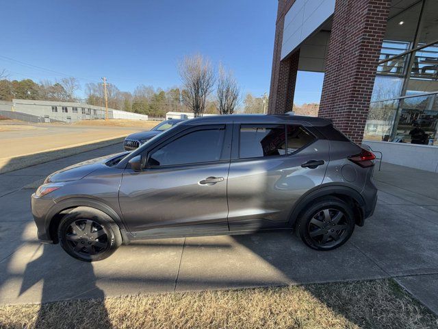 2022 Nissan Kicks S