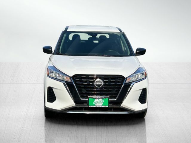 2022 Nissan Kicks S