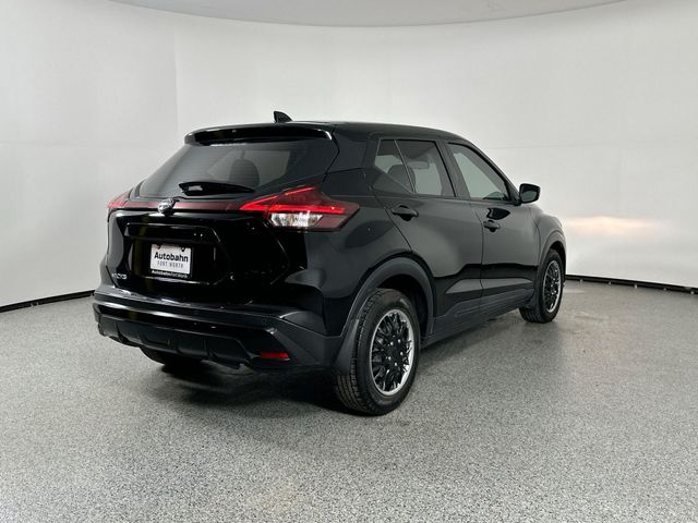 2022 Nissan Kicks S