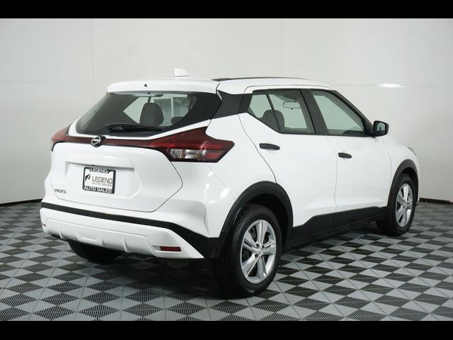 2022 Nissan Kicks S